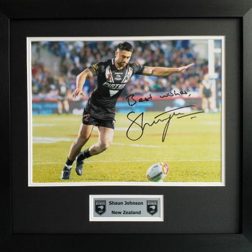 Shaun Johnson Signed New Zealand Photo Display